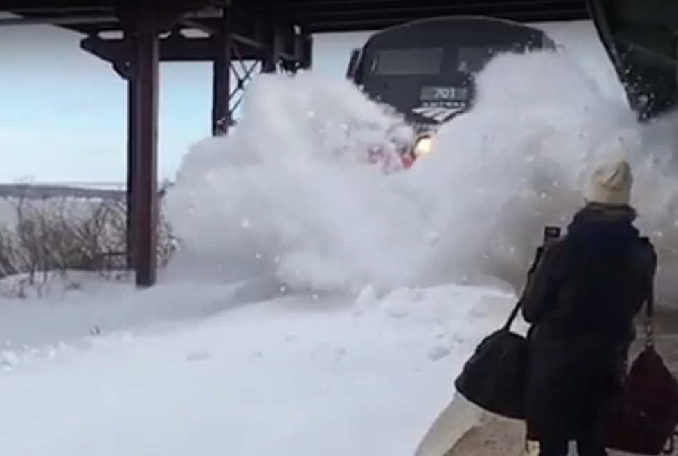 Train Blasts Hudson Valley Commuters With Snow on Platform
