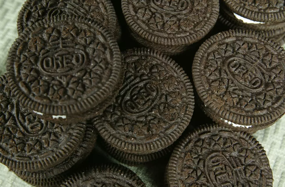 What Color are Oreo Cookies?