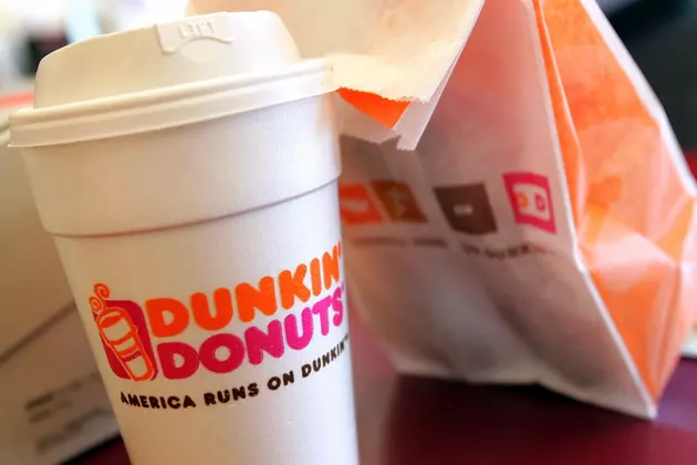 Dunkin&#8217; Wants to Hire 25,000 Workers
