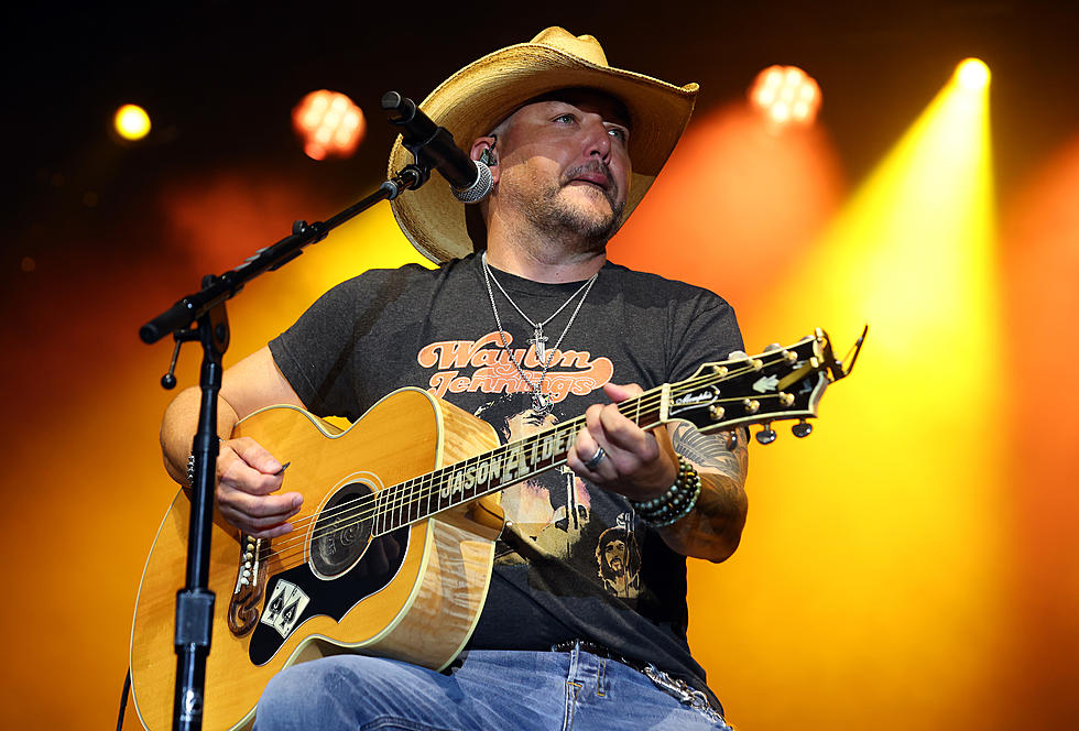 Jason Aldean Runs Off Stage During Hartford, CT Show. What Happened?