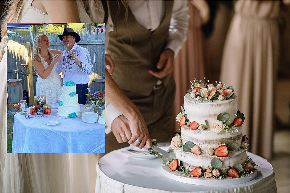 New York Groom Wonders, Wedding Cake to my Brides Face?