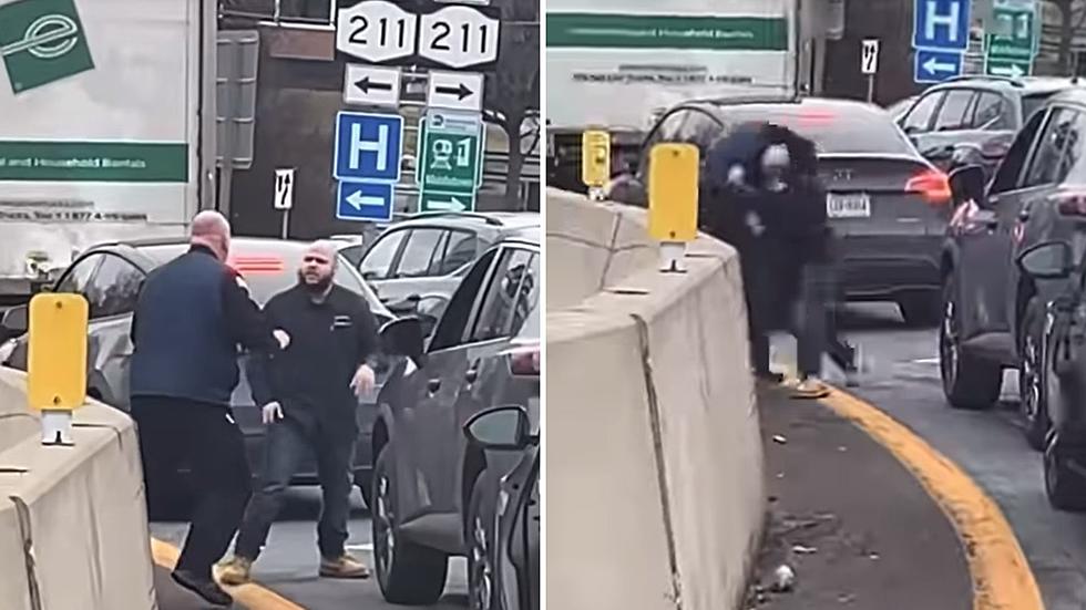 2 Drivers Throw Down in Viral Middletown, NY Traffic Brawl