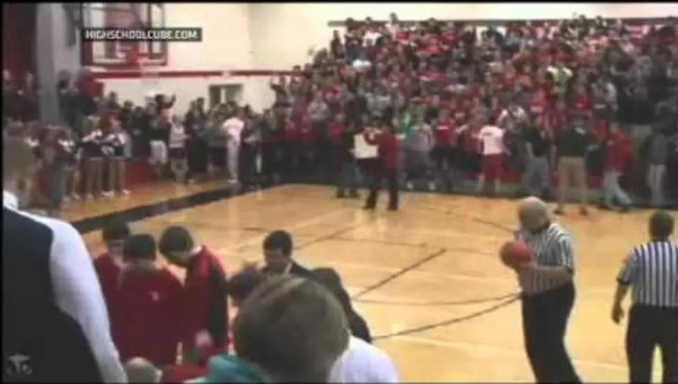Game Winning Shot Turns Announcer Into Pre-Pubescent Teen [Video]