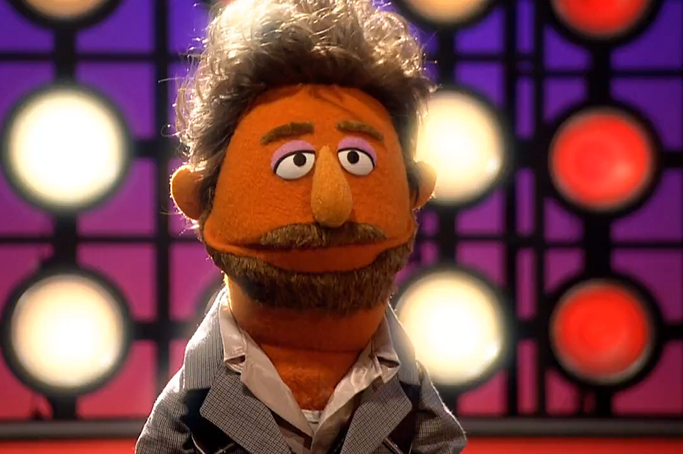 Blake Shelton Turns Into a Muppet When ‘Sesame Street’ Spoofs ‘The Voice’