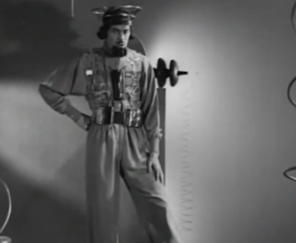 What Did People in 1939 Think Fashion Would Be Like in the Year 2000? They Weren’t Too Far Off