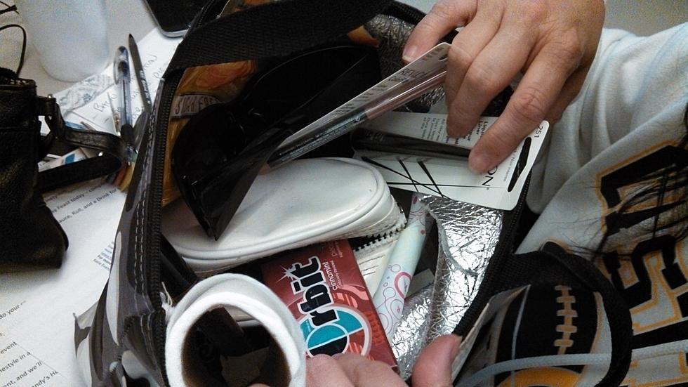 The Average Value Of The Contents Of A Woman’s Purse Is $1,500