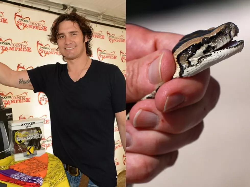 Eric Shares His Crazy Dream About Snakes, Police, Crock Pots, And Joe Nichols [VIDEO]