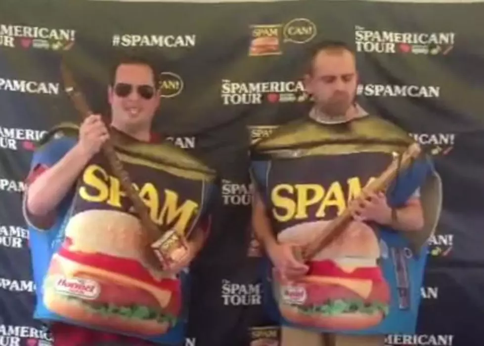 CMA Music Fest- Eric And Travis Get Their Spam On [VIDEO]