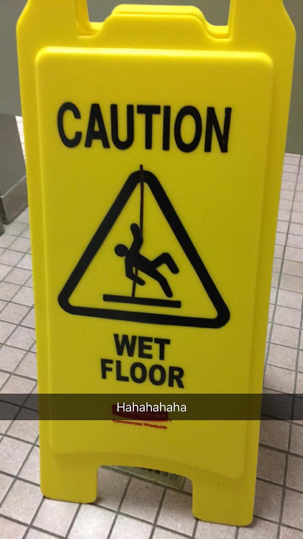 How to Make Caution Signs More Entertaining [PHOTO]