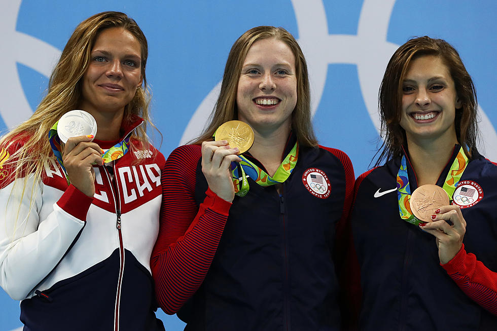 Celebrities LOVE Lilly King!