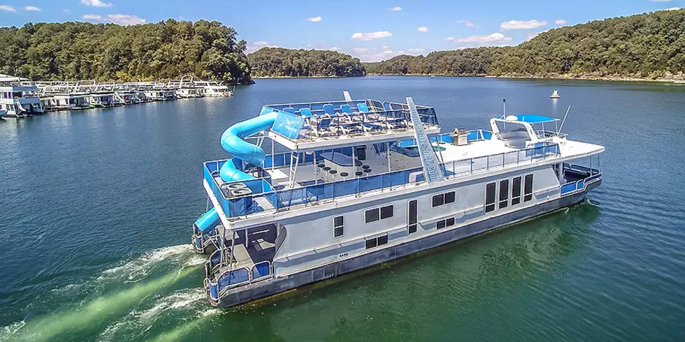 Rent This Three-Story Party Boat In Kentucky For An Unforgettable Trip