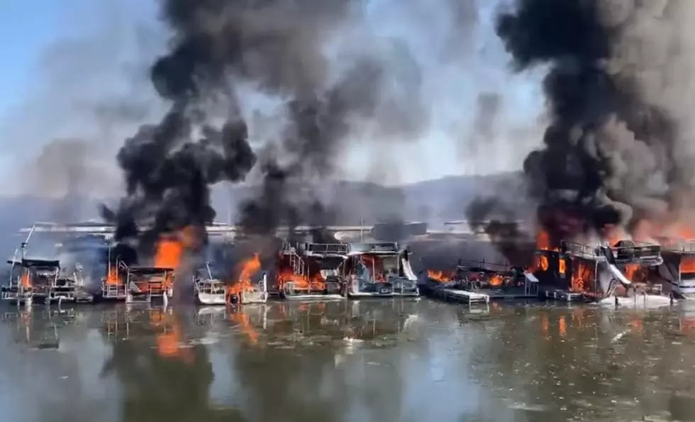 Multiple Houseboats On Fire At Patoka Lake
