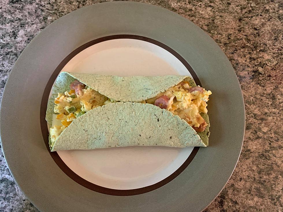 How To Make A Dingaling Ranch Egg and Sausage Breakfast Wrap