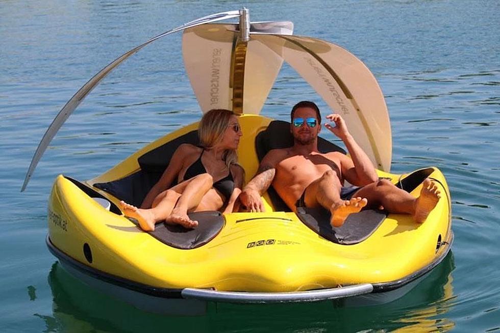 Electric Mini Boat Will Make Your Time On The Lake The Best Ever