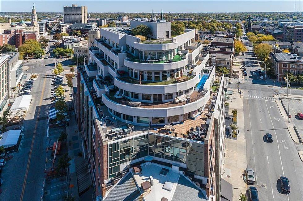 Indiana Condo Looks Like It’s On A Cruise Ship – See Inside
