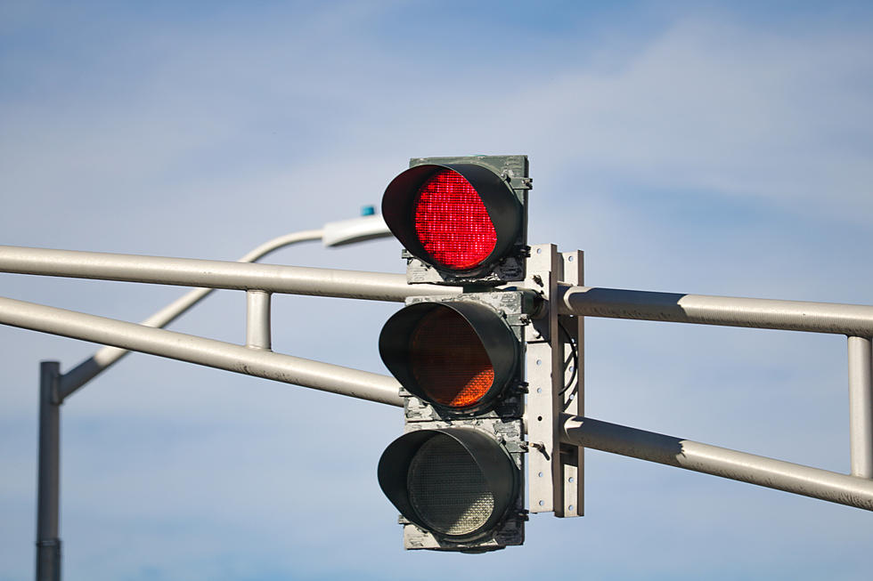 Here’s When You Can Legally Make A Left Turn On Red In Indiana