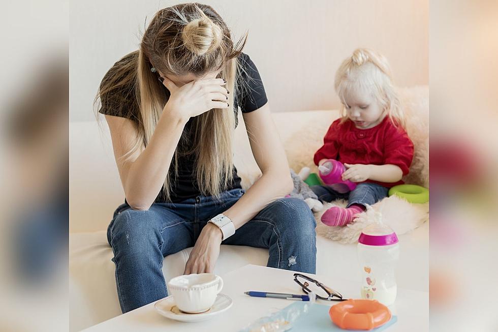 Check In On Stay-At-Home Parents – They Might Not Be Ok