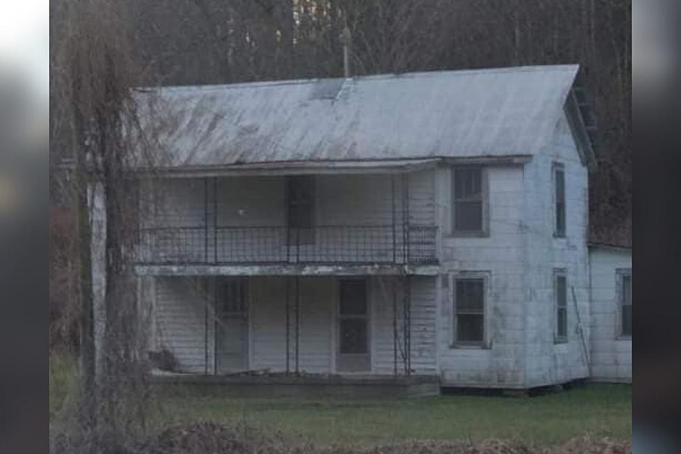 Was Ghost Of Little Girl Seen In Abandoned Kentucky House? [SEE CLOSE-UP PHOTO]