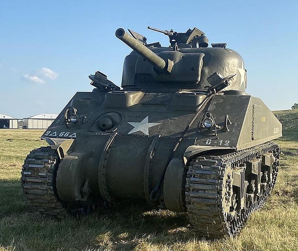 How to Ride in the Evansville Wartime Museum’s Sherman Tank