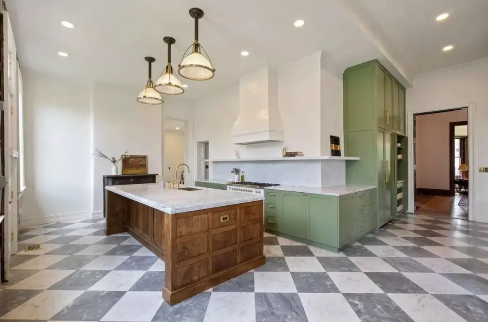 Photo Courtesy of: Lenihan Sotheby's International Realty,
