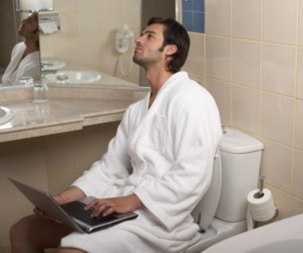 Guys&#8217; Top 10 Bad Bathroom Habits!