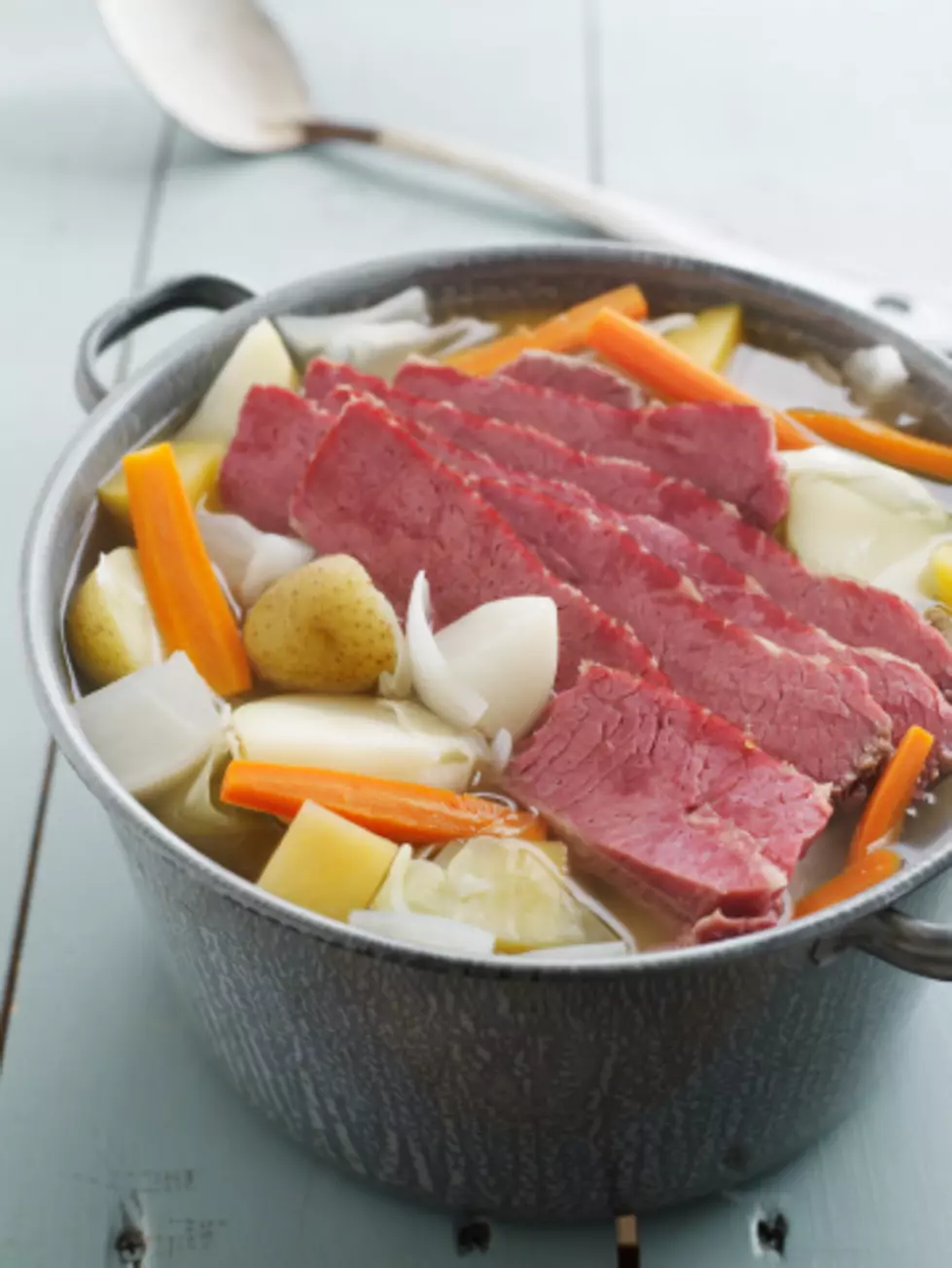 How To Make Corned Beef And Cabbage for St. Paddy&#8217;s Day