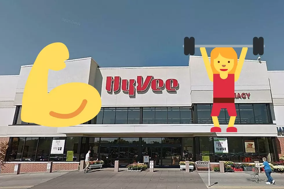 Hy-Vee’s February Squat Challenge Could Win A School A Huge Prize