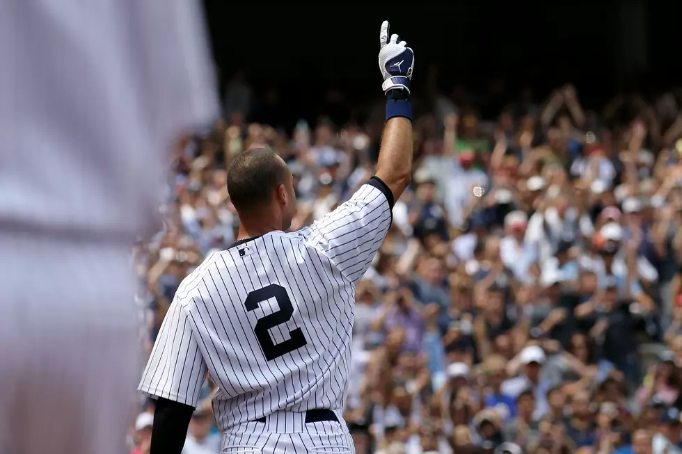 Dad Catches Derek Jeter’s Foul Ball, Daughter Throws it Back
