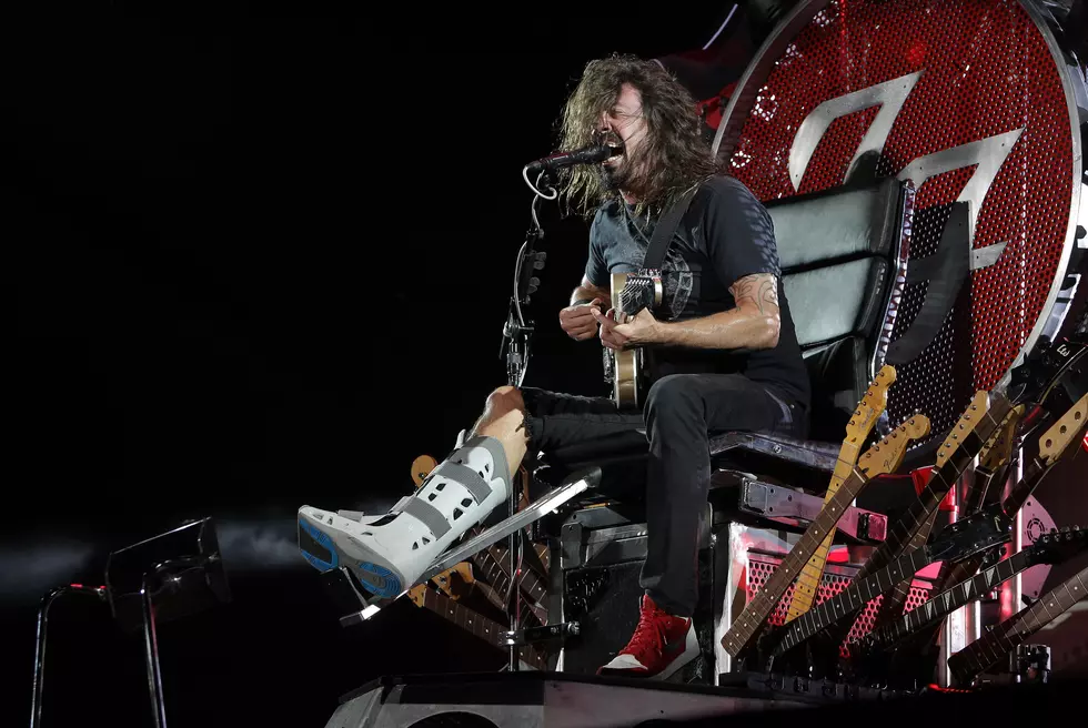 The Foo Fighters Brought a Fan On Stage to Sing &#8220;Tom Sawyer&#8221;