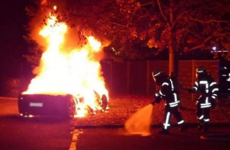 Guy Set His Ferrari on Fire to Get a Newer One