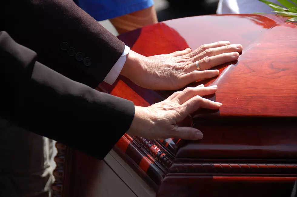Funeral Home Put Wrong Body in Casket for Visitation