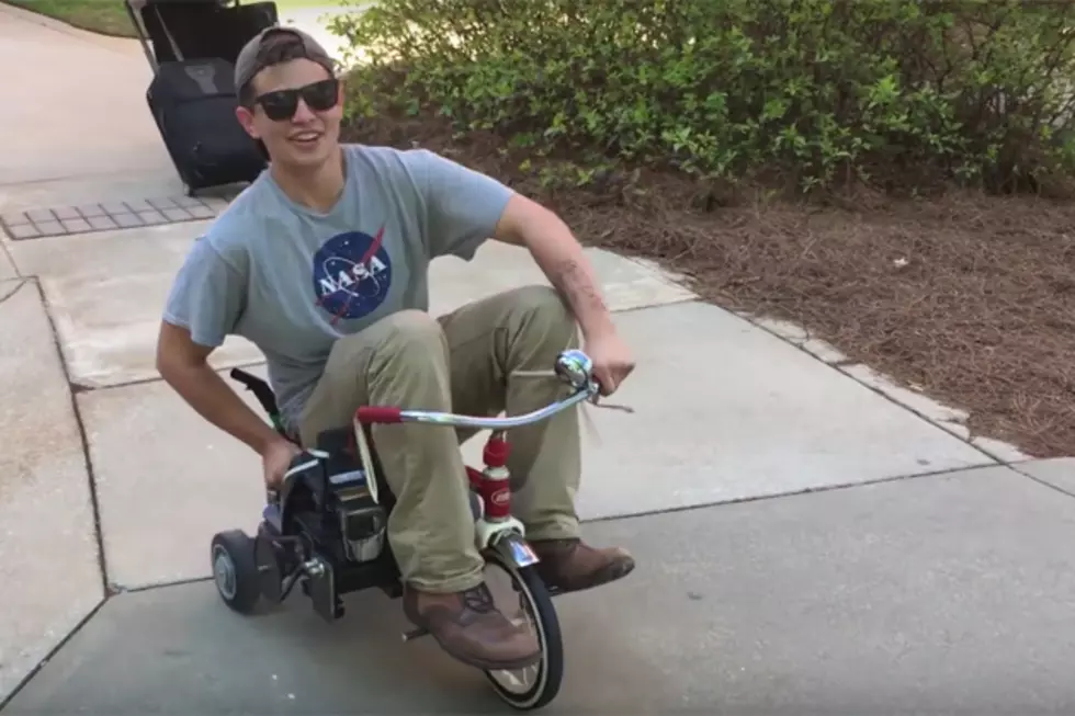 College Students Fit Chainsaw to Tricycle to Motor Around Campus