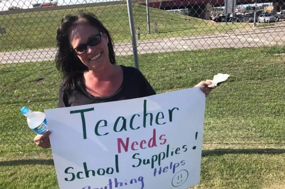 Oklahoma Teacher Panhandles for School Supplies