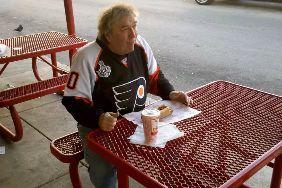 Pennsylvania Man Gets Dying Wish: To Be Buried With Cheesesteaks