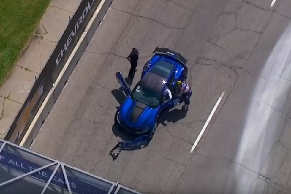 Pace Car Crashes Before IndyCar Race in Detroit