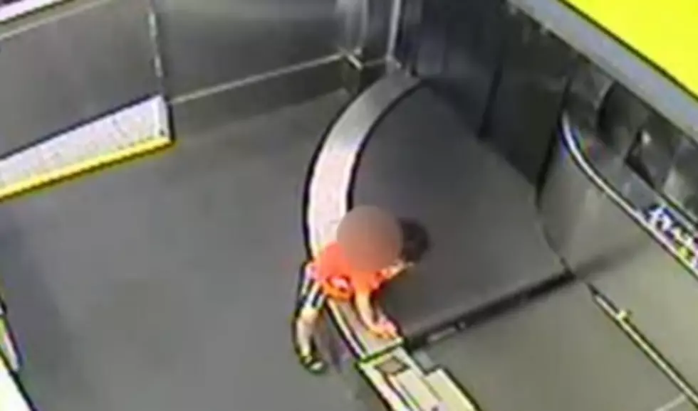 Child Injured After Climbing Onto Conveyor Belt At Atlanta Airport