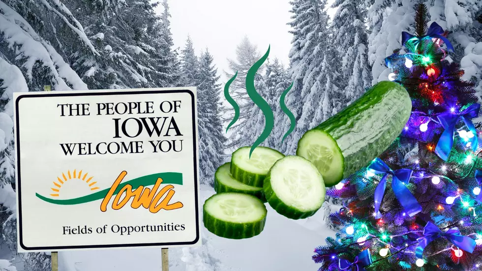 Iowa, If Your Real Tree Smells Like Cucumbers Leave Right Away