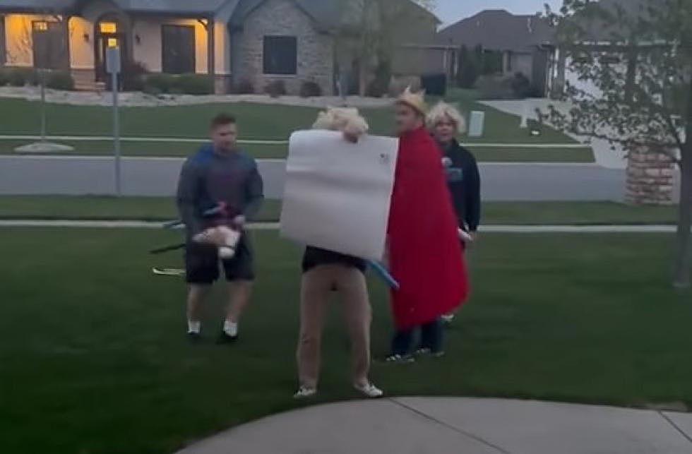Teen’s Medieval Promposal Goes Viral For Its Nerdiness