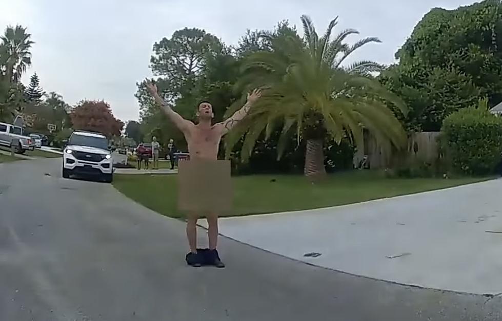 Florida Man Drops His Pants and Yells ‘Where’s My Weapon’ At Deputies