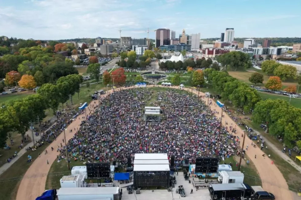 8,000+ Gathered in Rochester Sunday for Free Concert (PHOTOS)