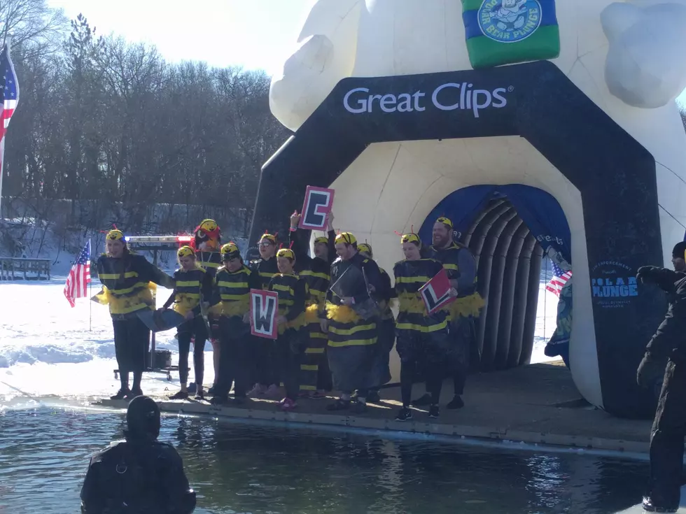 900+ Jumping in Freezing Water at Polar Plunge in Rochester