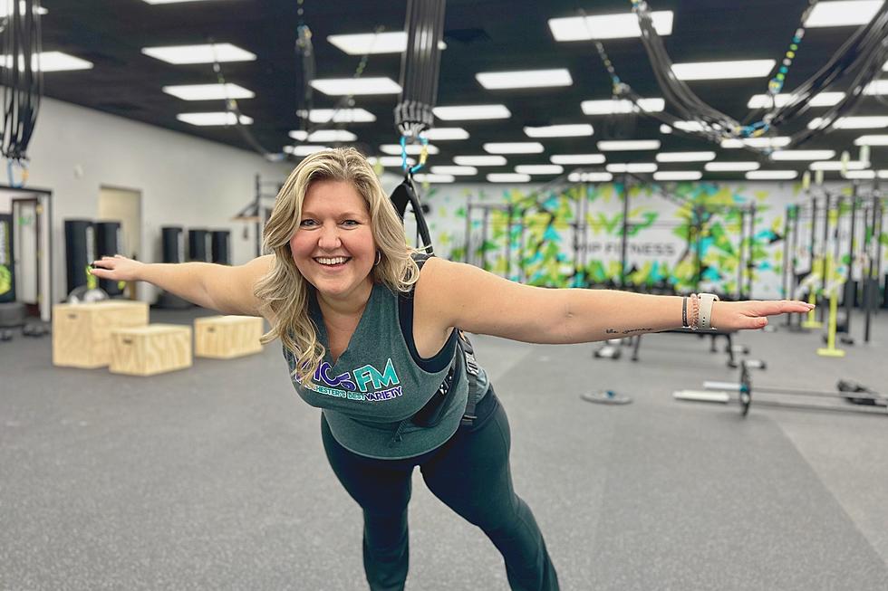 13 People Scoring Free Bungee Fitness Class With Jessica Williams