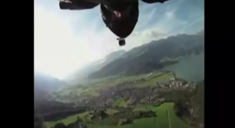 Amazing (Wingsuit) Base Jump in Switzerland!