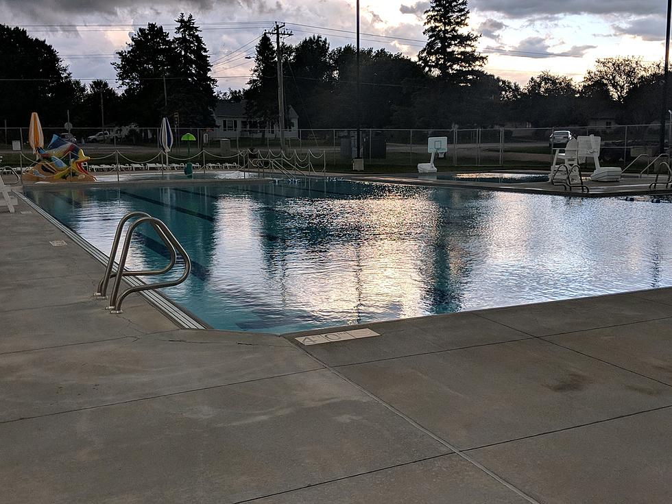 Take the Pups for a Swim at This Southeast Minnesota Pool