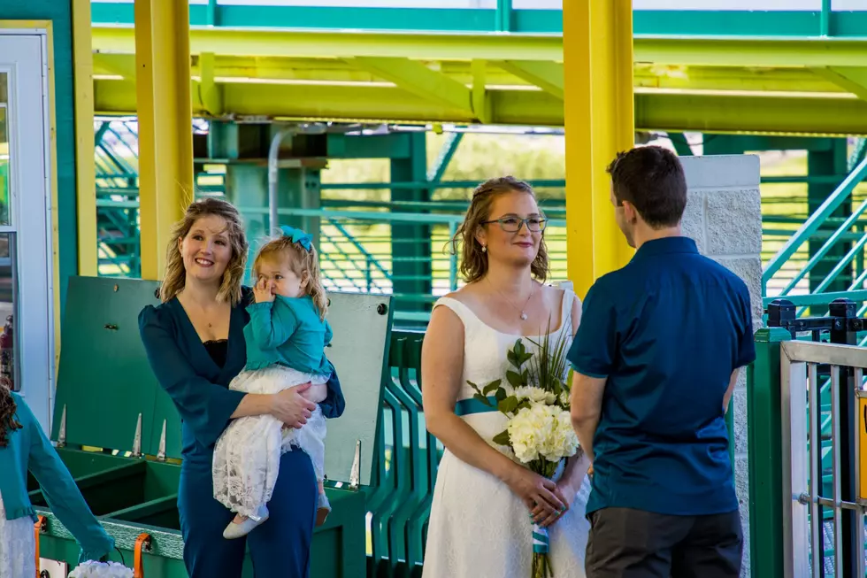 Couple Gets Married On Minnesota&#8217;s Most Famous Thrill Ride