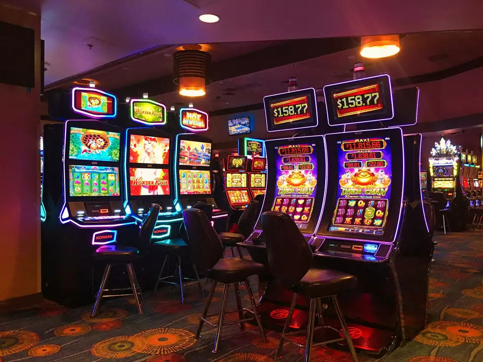 PHOTO: Lucky winners score life-changing casino jackpot in Minnesota