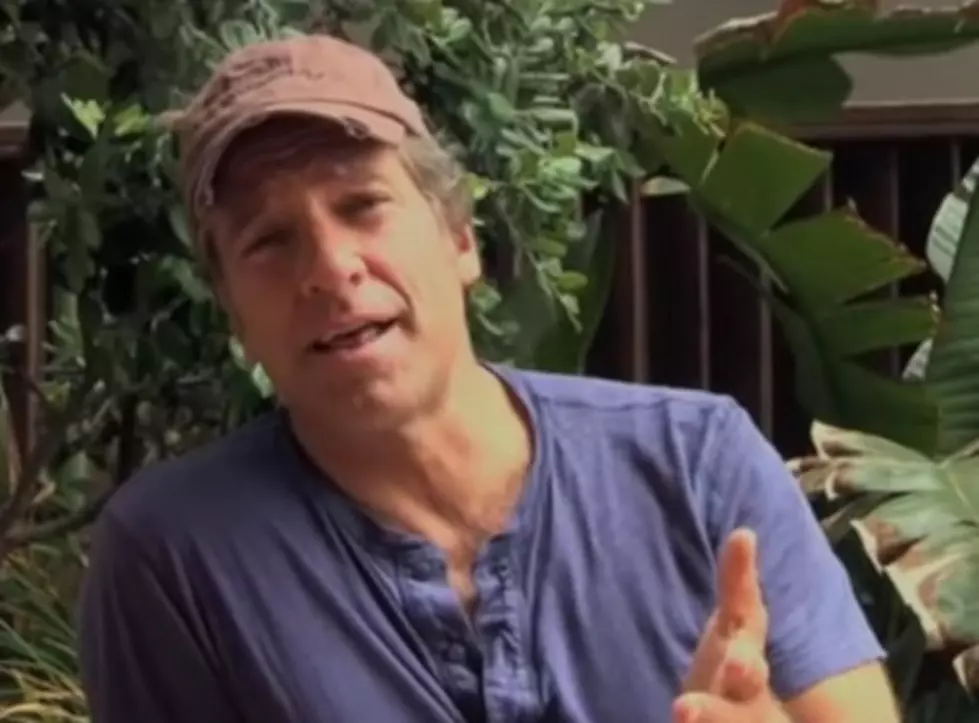 Mike Rowe Is Back On TV This Week, With &#8216;Sombody&#8217;s Gotta Do It&#8217;