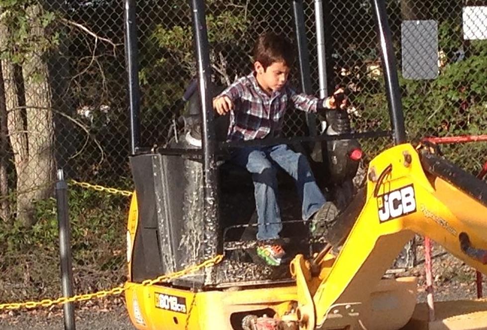 Labor Law Violation? – Nope,Your Kid Would Dig It! [VIDEO]