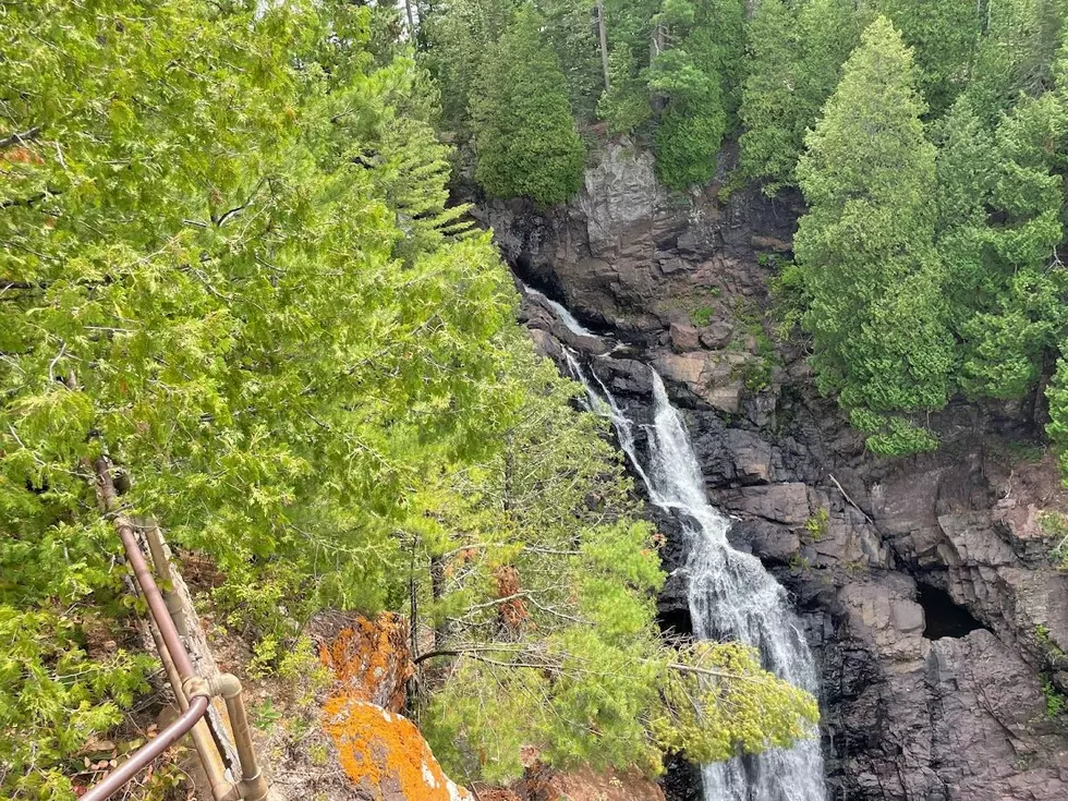 Photographer Captures Amazing Hidden Waterfall In Minnesota