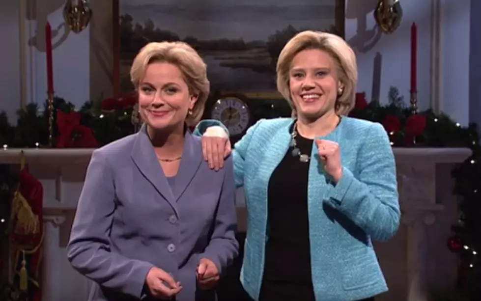 Past and Present Collide In SNL’s “A Hillary Christmas” Sketch